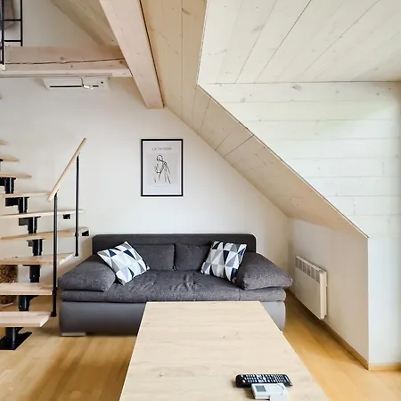 Apartment Pavlove *